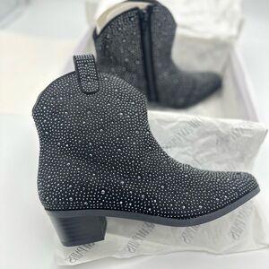 NIB Dream Pairs Cowboy Cowgirl Black Dress Boots / Booties with Rhinestones